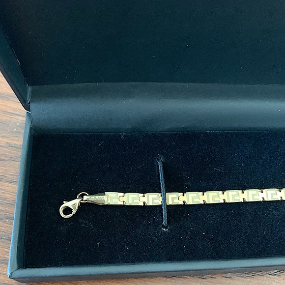 10K Yellow Gold Greek Key Chain Bracelet - Picture 4 of 4